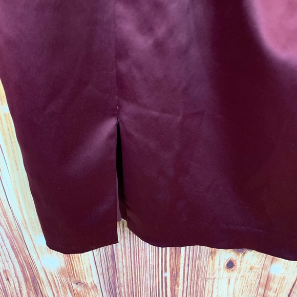 The Limited Bordeaux Sheath Dress Size 10 Draped Front V in Back Burgundy - Picture 8 of 10